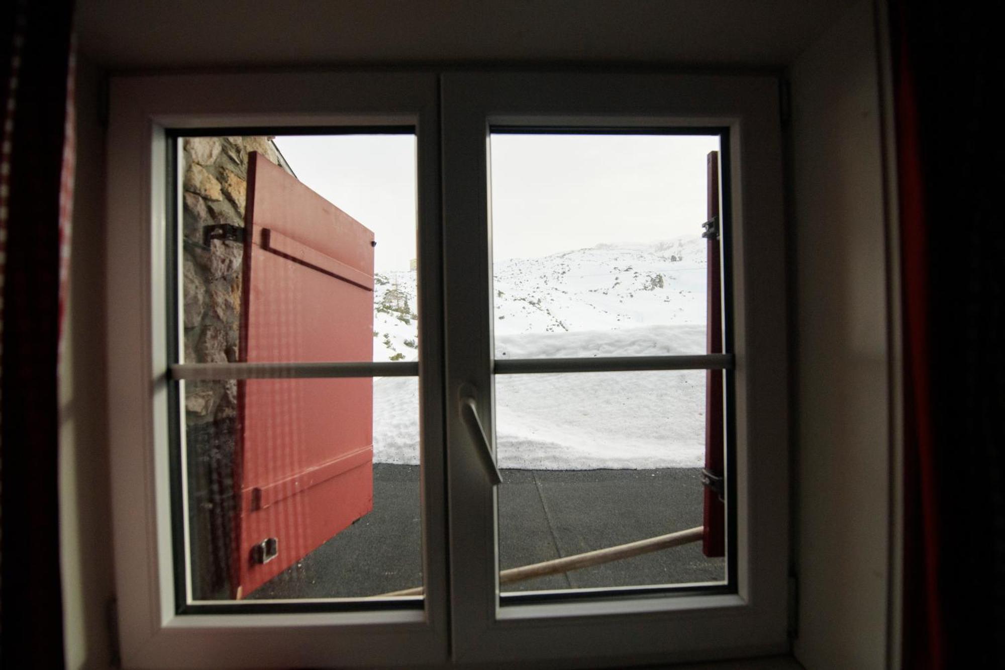 Hotel Gjaid-Alm 1739M Am Dachstein-Only Accessible By Cable Car Obertraun Exterior foto